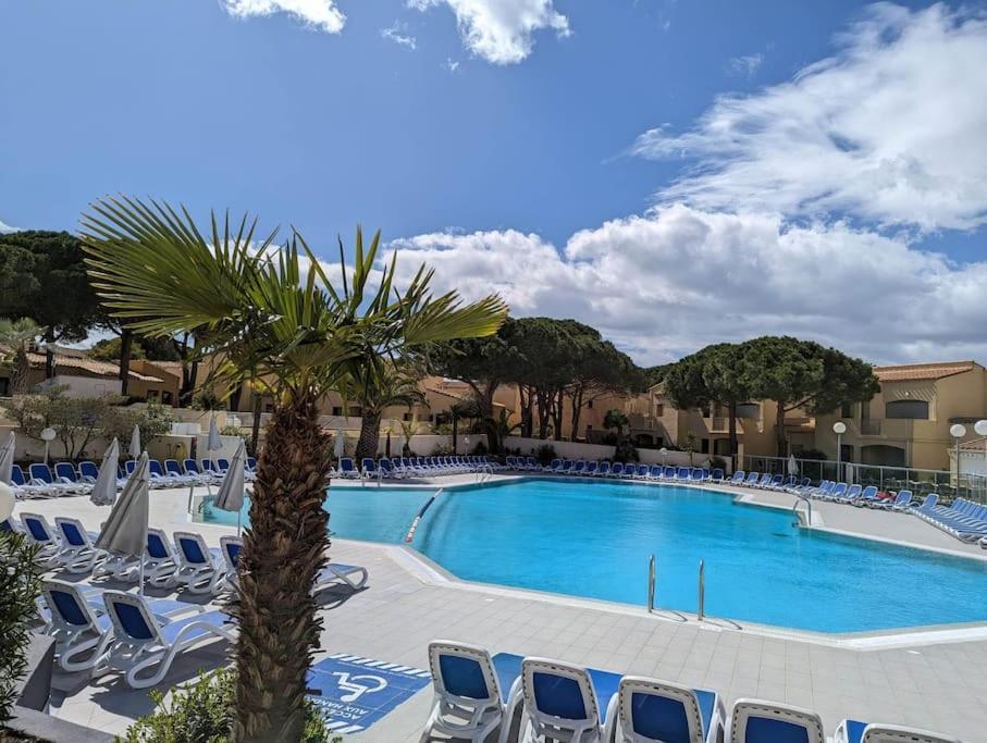 T3 Climatise Dans Avec Piscine, Proximite Et Parking