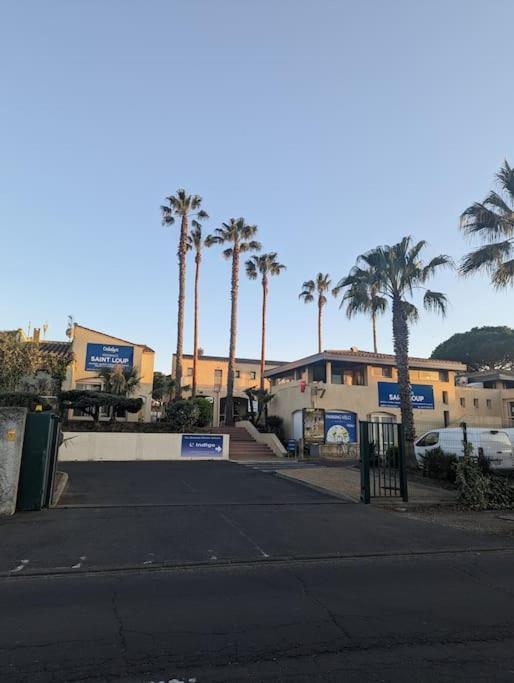 Apartment T3 Climatise Dans Avec Piscine, Proximite Et Parking Agde